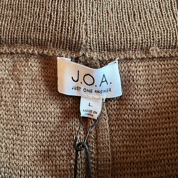 Just One Answer - Wide Leg, Cropped Knit Pants - Picture 4 of 10